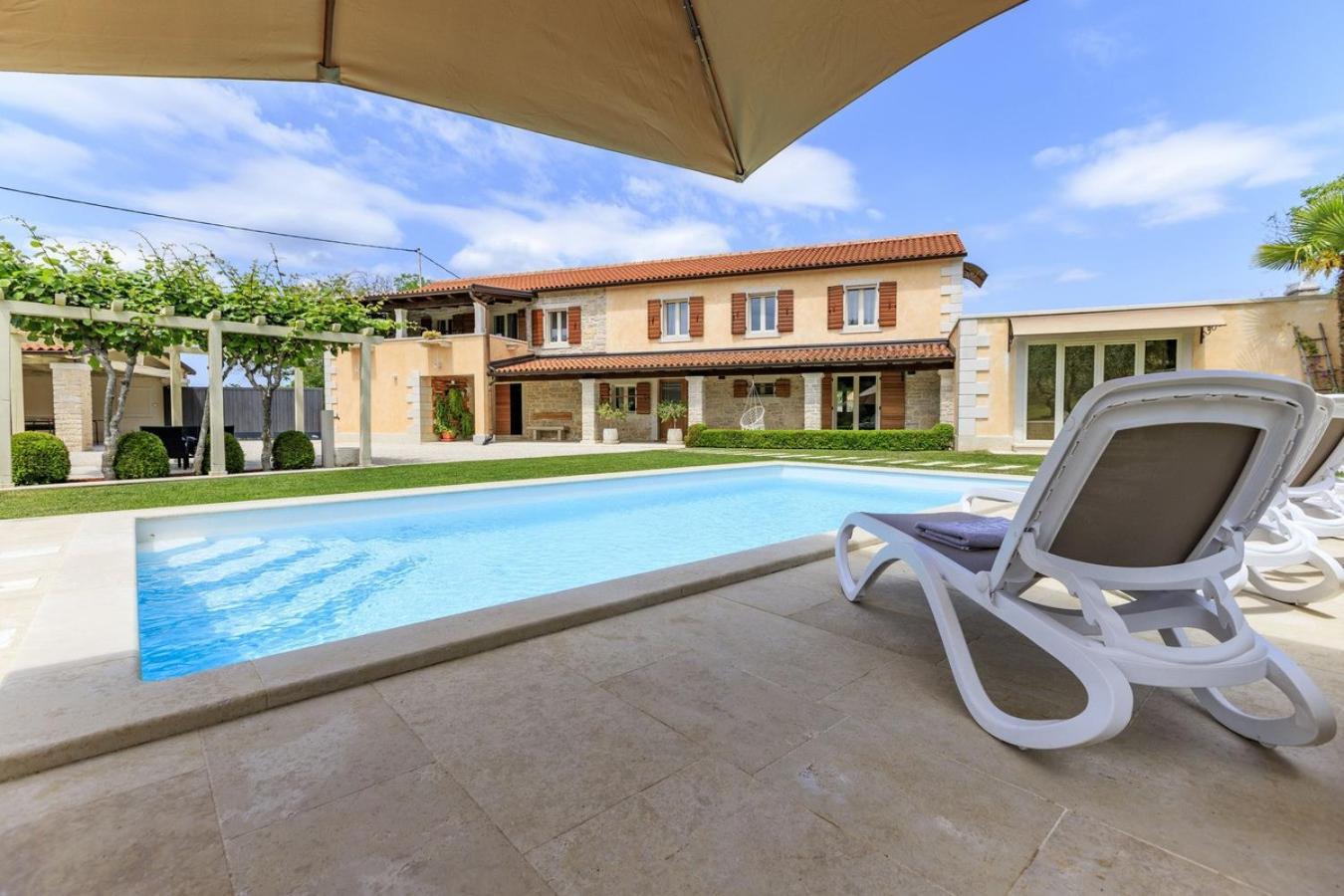 Villa Viscum In Central Istria For 8 Persons With Large Garden - Pet Friendly Пазин Екстер'єр фото
